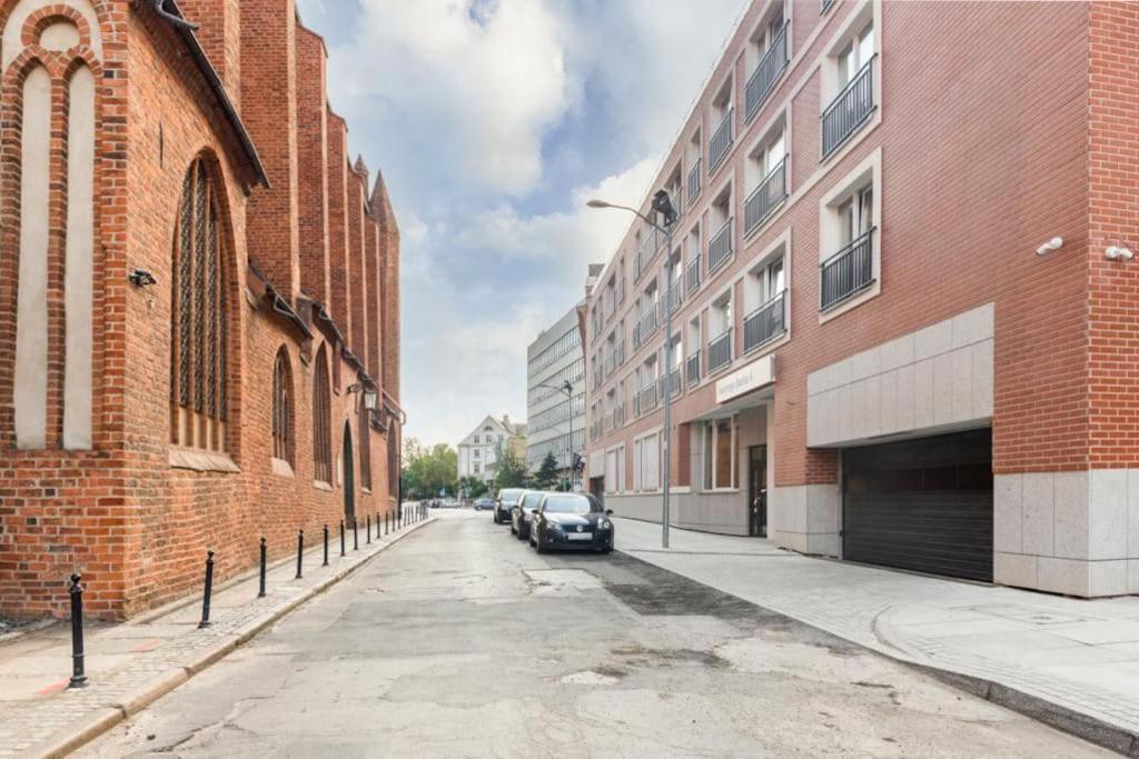 Modern Riverside Apartment With Free Parking Space 什切青 外观 照片